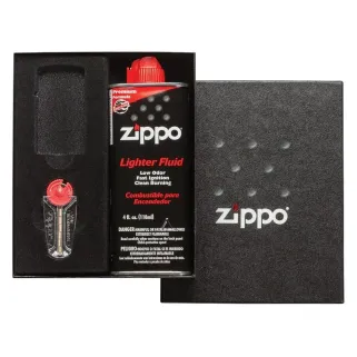 Подаръчна кутия с отделение за Zippo Regular, в комплект с бензин и камъчета Подаръчна кутия с отделение за Zippo Regular, в комплект с бензин и камъчета