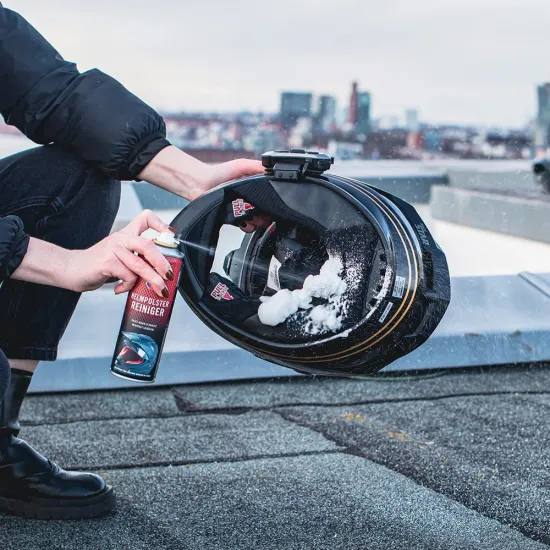 Препарат за вътрешността на каска S100 Helmet Lining Cleaner Препарат за вътрешността на каска S100 Helmet Lining Cleaner