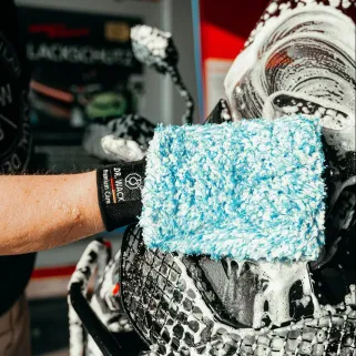 Микрофибърна ръкавица за измиване S100 THE WASH MITT